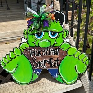 Halloween door hanger